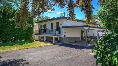 1175 Neptune Road, Kelowna, BC - Outdoor