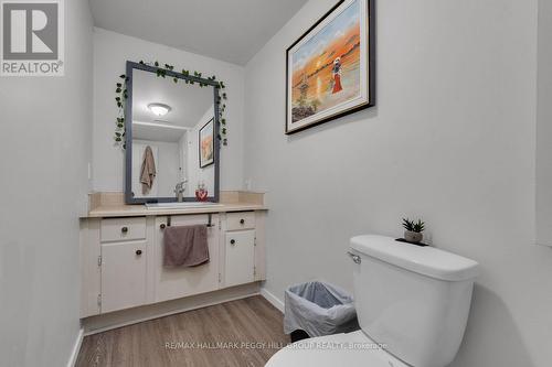 468 Grove Street E, Barrie, ON - Indoor Photo Showing Bathroom