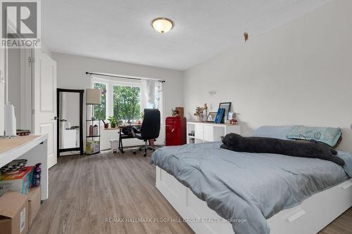 468 Grove Street E, Barrie, ON - Indoor Photo Showing Bedroom