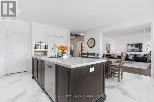 3308 Liptay Avenue, Oakville, ON - Indoor Photo Showing Kitchen With Upgraded Kitchen