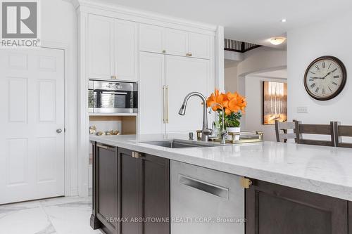 3308 Liptay Avenue, Oakville, ON - Indoor Photo Showing Kitchen