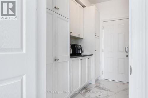 3308 Liptay Avenue, Oakville, ON - Indoor Photo Showing Other Room