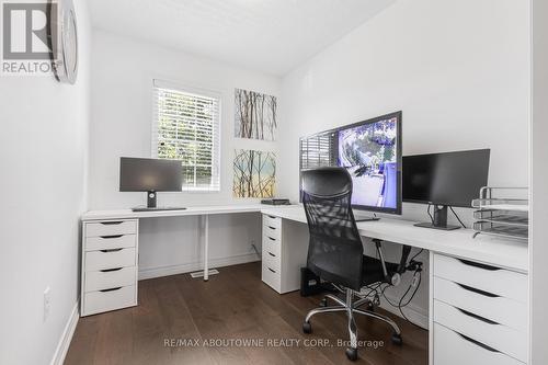 3308 Liptay Avenue, Oakville, ON - Indoor Photo Showing Office