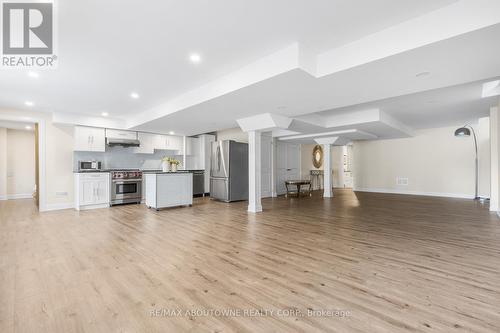 3308 Liptay Avenue, Oakville, ON - Indoor Photo Showing Kitchen