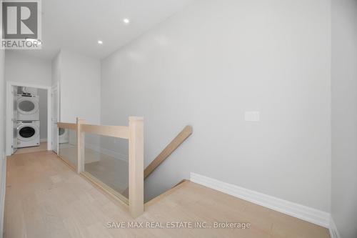 103 - 1878 Gordon Street, Guelph, ON - Indoor Photo Showing Laundry Room
