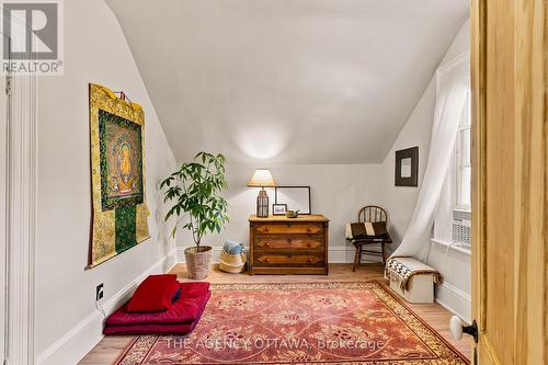 A & B - 33 Napoleon Street, Carleton Place, ON - Indoor Photo Showing Other Room