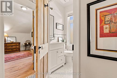 A & B - 33 Napoleon Street, Carleton Place, ON - Indoor