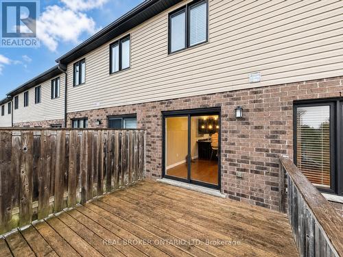 52 - 1054 Oakcrossing Gate, London North (North M), ON - Outdoor With Deck Patio Veranda With Exterior
