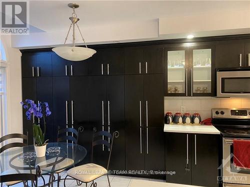 829 Percifor Way, Ottawa, ON - Indoor Photo Showing Kitchen