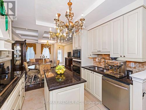 14 - 30 Hargrave Lane, Toronto, ON - Indoor
