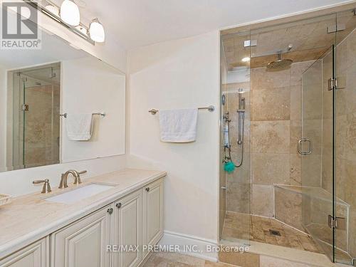 14 - 30 Hargrave Lane, Toronto, ON - Indoor Photo Showing Bathroom