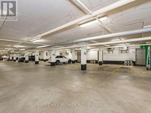 14 - 30 Hargrave Lane, Toronto, ON - Indoor Photo Showing Garage