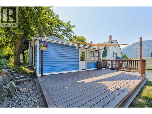 1011 Hall Street, Nelson, BC - Outdoor With Deck Patio Veranda