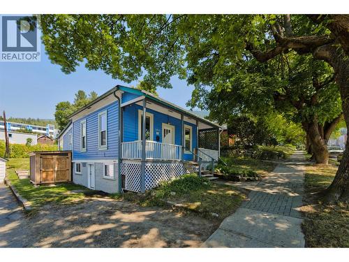 1011 Hall Street, Nelson, BC - Outdoor With Deck Patio Veranda