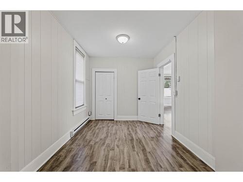1011 Hall Street, Nelson, BC - Indoor Photo Showing Other Room