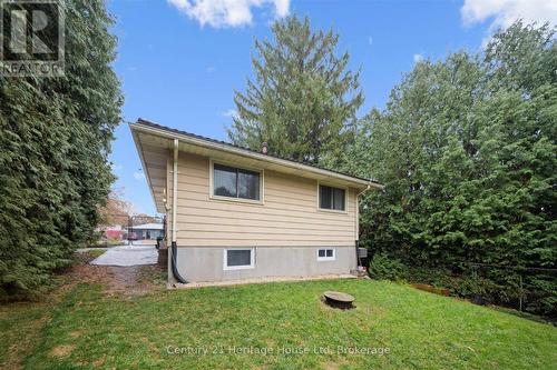653 Perry Street, Centre Wellington (Fergus), ON - Outdoor