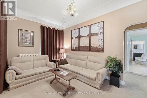 169 Ontario Street, Central Huron (Clinton), ON - Indoor Photo Showing Living Room