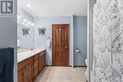 169 Ontario Street, Central Huron (Clinton), ON - Indoor Photo Showing Bathroom