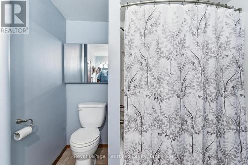 169 Ontario Street, Central Huron (Clinton), ON - Indoor Photo Showing Bathroom