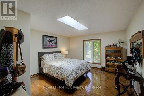 7195 Sixteenth Line, Mapleton, ON 
