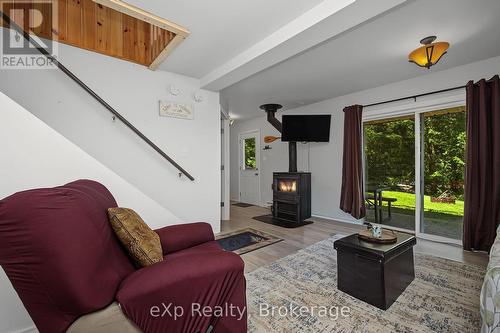 31 Loon Echo Trail, Seguin, ON - Indoor Photo Showing Living Room With Fireplace