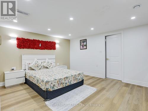 128 Macatee Place S, Cambridge, ON - Indoor Photo Showing Bedroom