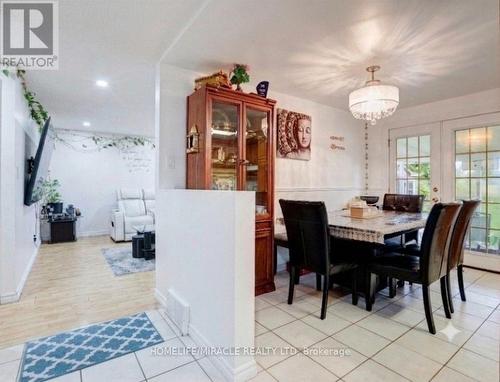 128 Macatee Place S, Cambridge, ON - Indoor Photo Showing Dining Room
