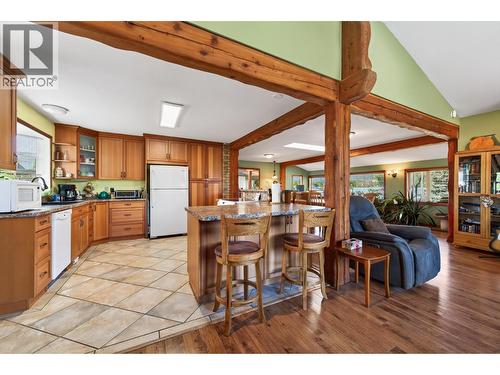 6750 Heffley Road, Kamloops, BC - Indoor