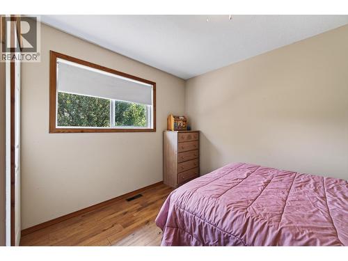 6750 Heffley Road, Kamloops, BC - Indoor Photo Showing Bedroom