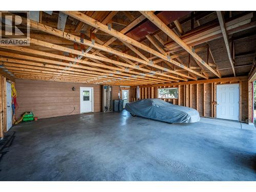 6750 Heffley Road, Kamloops, BC - Indoor