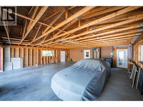 6750 Heffley Road, Kamloops, BC - Indoor