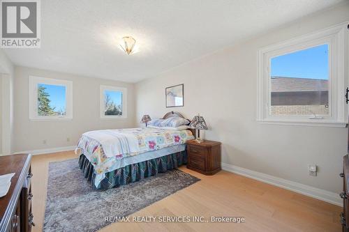 23 Newbury Crescent, Brampton, ON - Indoor Photo Showing Bedroom