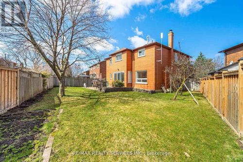 23 Newbury Crescent, Brampton, ON - Outdoor