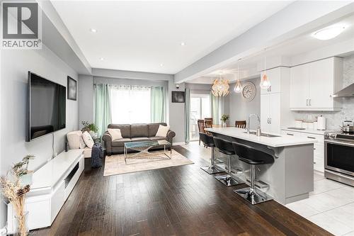 55 Greenwich Avenue, Stoney Creek, ON - Indoor