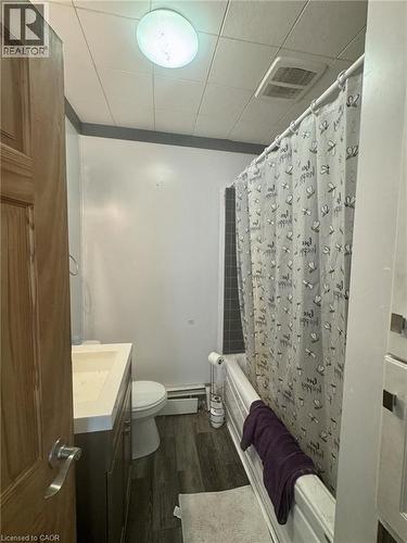 54 Ellis Street, Port Rowan, ON - Indoor Photo Showing Bathroom