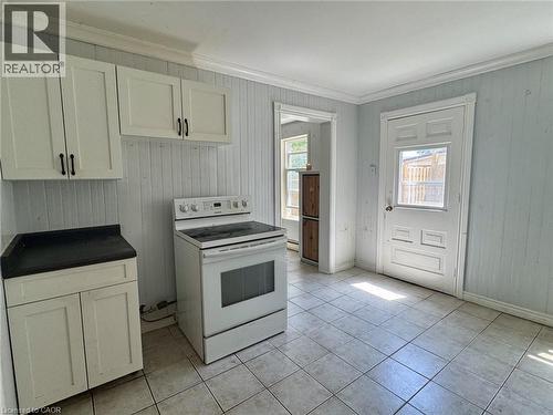 54 Ellis Street, Port Rowan, ON - Indoor Photo Showing Kitchen