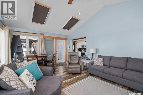 128 Jacobson Drive, Lakeland Rm No. 521, SK - Indoor Photo Showing Living Room