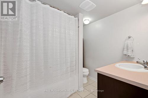 4 Piece Bathroom - 3 - 795 Montreal Road, Ottawa, ON - Indoor Photo Showing Bathroom