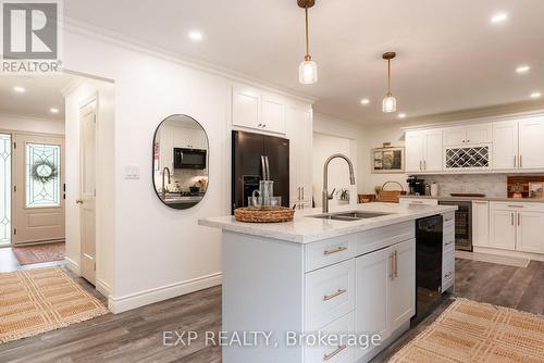 Kitchen - 55 Forest Hill Crescent, Pelham (Fonthill), ON - Indoor Photo Showing Kitchen With Double Sink