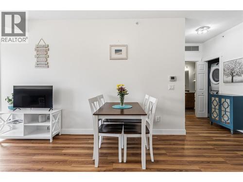 1875 Country Club Drive Unit# 1405, Kelowna, BC - Indoor Photo Showing Dining Room