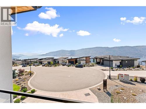 9815 Beacon Hill Crescent, Lake Country, BC - Outdoor