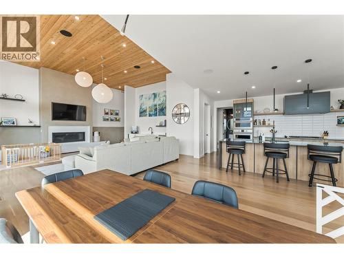 9815 Beacon Hill Crescent, Lake Country, BC - Indoor