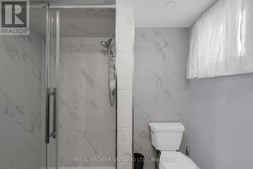975 Sunnidale Road, Springwater, ON - Indoor Photo Showing Bathroom