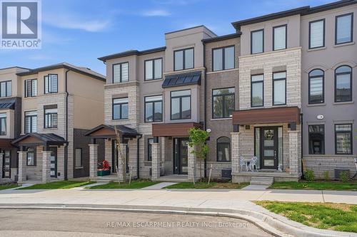 33 - 155 Equestrian Way, Cambridge, ON - Outdoor With Facade