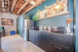 Party Room - 