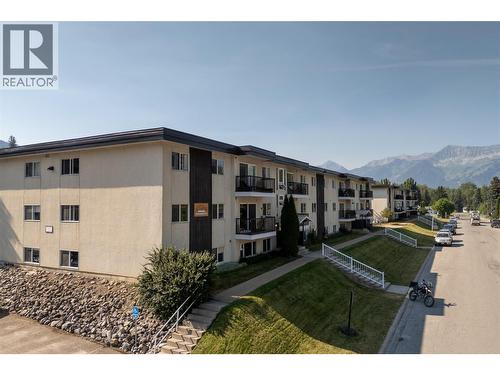 40 Ridgemont Avenue Unit# 101, Fernie, BC - Outdoor
