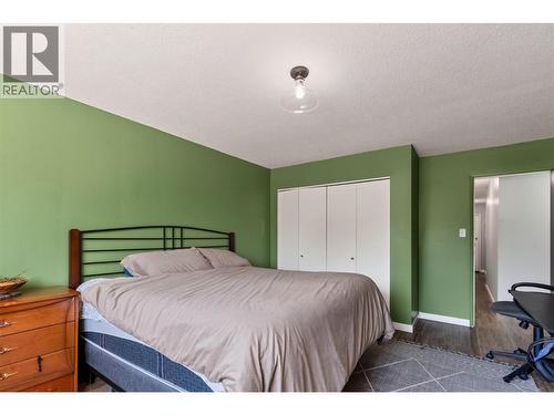 40 Ridgemont Avenue Unit# 101, Fernie, BC - Indoor Photo Showing Bedroom