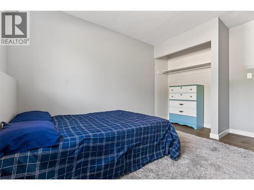 40 Ridgemont Avenue Unit# 101, Fernie, BC - Indoor Photo Showing Bedroom