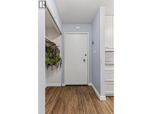 40 Ridgemont Avenue Unit# 101, Fernie, BC - Indoor Photo Showing Other Room