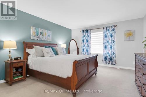 5 Hickory Court, Brighton, ON - Indoor Photo Showing Bedroom